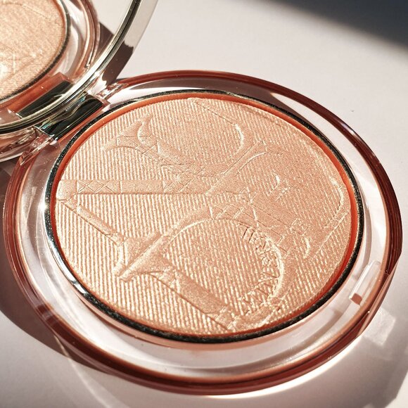 DIOR DIORSKIN Nude Luminizer Shimmering Glow Powder # 01 Nude Glow - Picture 3 of 5